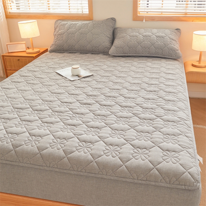 91家纺网 家纺一手货源 找家纺 3C 2025新款A类全棉四叶草防水隔脏床笠 防水 浅语-云雾灰