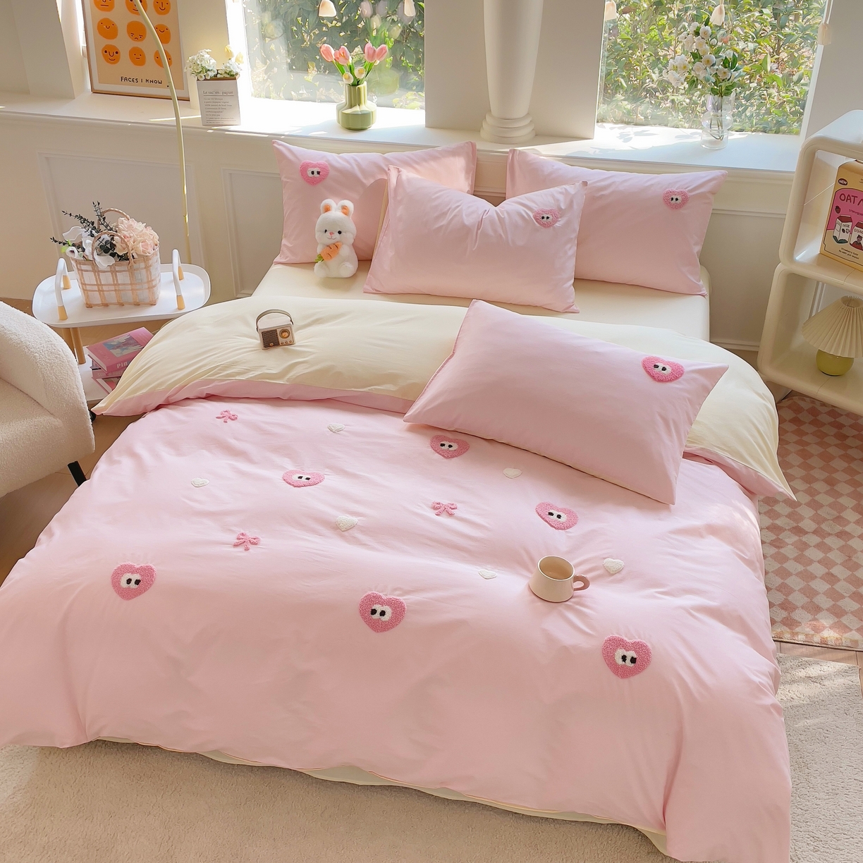 91家纺网 家纺一手货源 找家纺 锦觅家纺  2025新款奶油小清新毛巾绣全棉纯棉四件套-风格一（专版散花必须控价） 大眼爱心