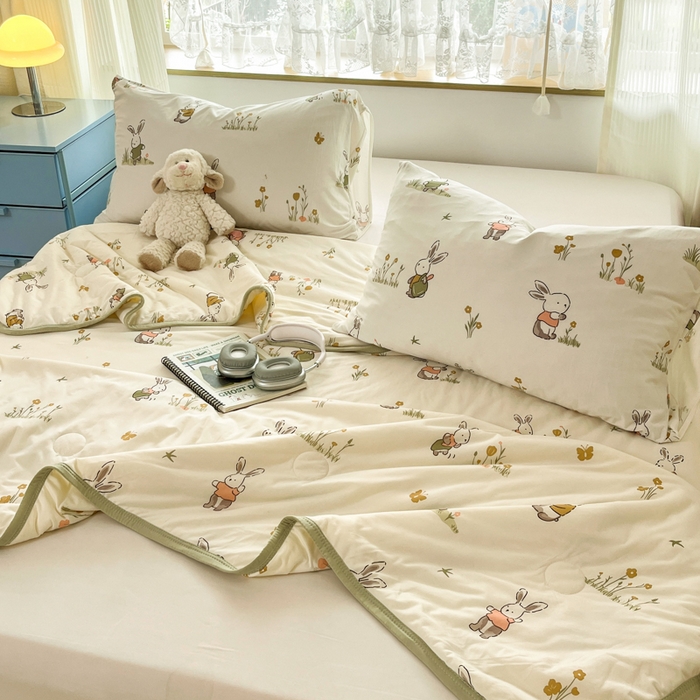 91家纺网 家纺一手货源 找家纺 葡萄家 2025新款A类母婴级大豆纤维牛奶丝针织棉夏凉被（提供买家秀）赏花兔