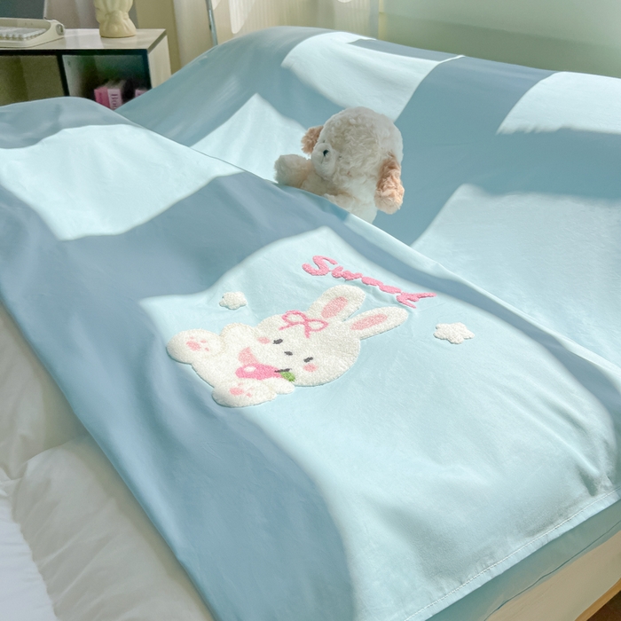 91家纺网 家纺一手货源 找家纺 柒星睡袋 2025新款款40支全棉纯色毛巾绣可拆分隔脏睡袋 小白兔 蓝