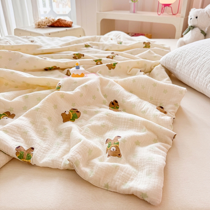 91家纺网 家纺一手货源 找家纺 薇玛仕 2025新款A类全棉双层皱皱纱印花款大豆夏凉被空调被儿童被被子被芯 调皮小熊