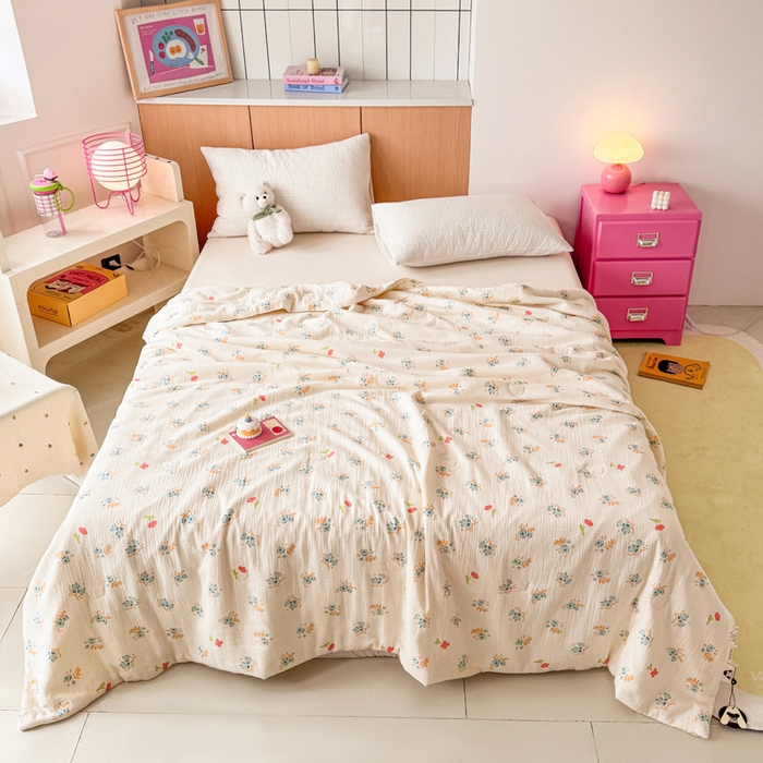 91家纺网 家纺一手货源 找家纺 薇玛仕 2025新款A类全棉双层皱皱纱印花款大豆夏凉被空调被儿童被被子被芯 兰花朵朵