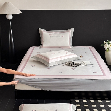 91家纺网 家纺一手货源 找家纺 （总）三味舒屋 2025新款凉感抗菌南法恬谧系列大版数码印花冰丝床席-床笠