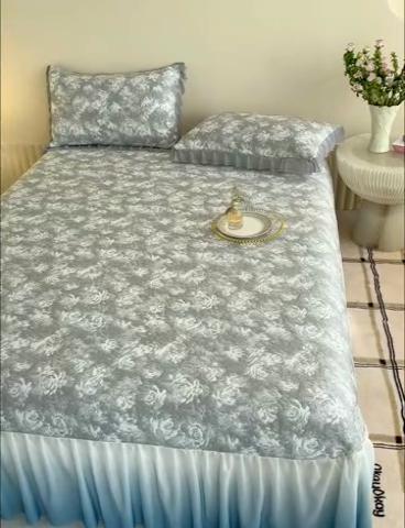 91家纺网 家纺一手货源 找家纺 冬然家纺 2025新款冰豆豆席子凉席床裙款 梦幻玫瑰-灰