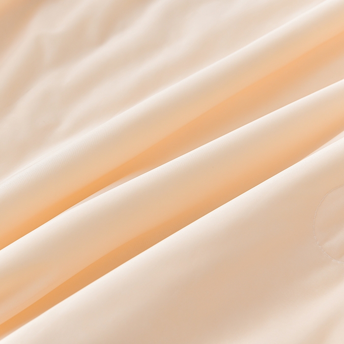 91家纺网 家纺一手货源 找家纺 畅畅家纺 2025新款夏季凉感丝足球花纯色凉席夏被四件套 足球花-米黄