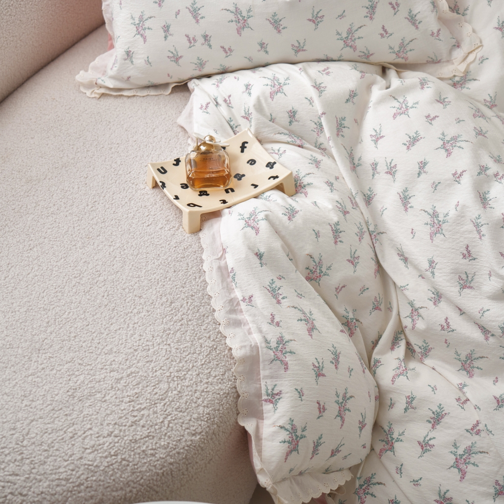 91家纺网 家纺一手货源 找家纺 漫仙阁家纺 2025新款双层纱花边款韩版四件套 白茶