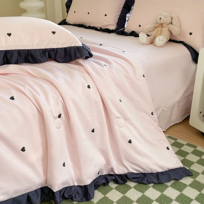 91家纺网 家纺一手货源 找家纺 绣女坊  2025新款水洗天丝夏被四件套 粉色爱心