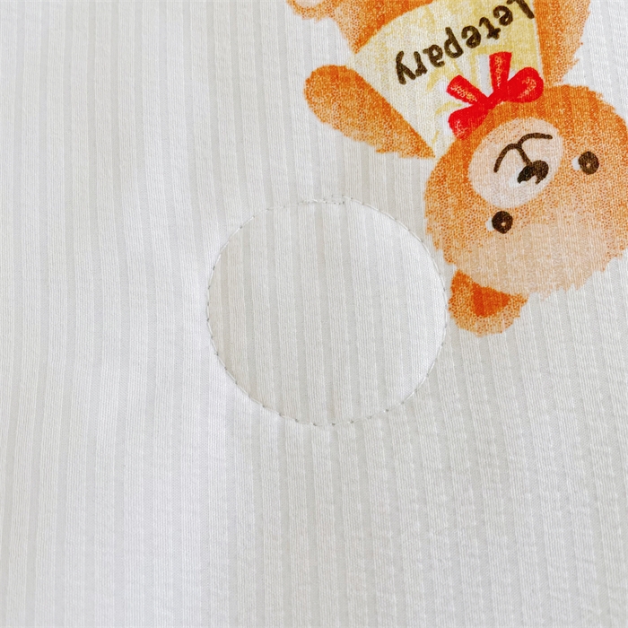 91家纺网 家纺一手货源 找家纺 南北家居 2025新款亲肤泡泡棉提花夏被 欢乐熊