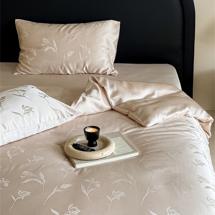 91家纺网 家纺一手货源 找家纺 FORTWO2025新款60支兰精天丝浮雕提花四件套		 花香