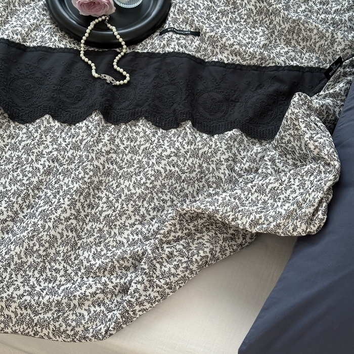 91家纺网 家纺一手货源 找家纺 觅糖  2025新款春夏款法式蕾丝针织大豆夏被 初见