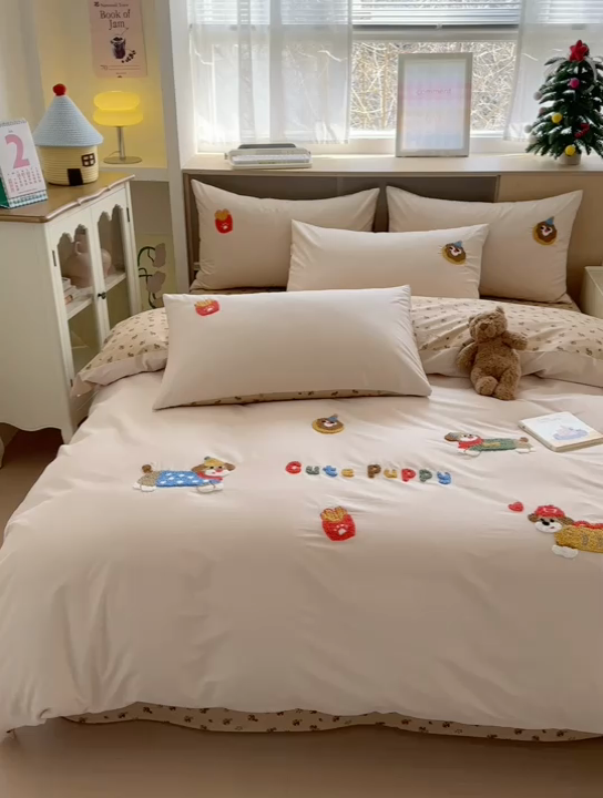 91家纺网 家纺一手货源 找家纺 如意朵2025新款全棉毛巾绣四件套 小伙伴