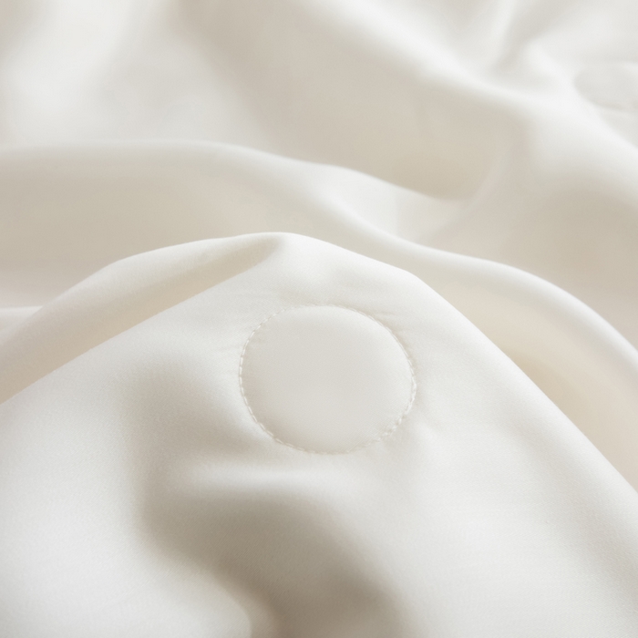 91家纺网 家纺一手货源 找家纺 桂雅居2025新款80支进口莱赛尔双丝夏被-达芙妮 象牙白