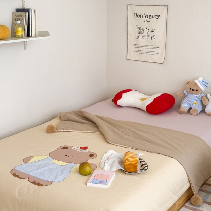 91家纺网 家纺一手货源 找家纺 喜多兔2025新款高精密人字棉贴布绣奶里奶气夏被夏凉被 咖色奶气小熊