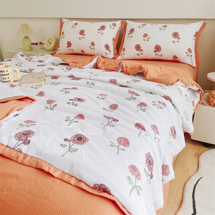 91家纺网 家纺一手货源 找家纺 南北家居 2025新款亲肤泡泡棉提花夏被 俏佳人