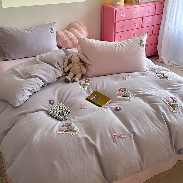 91家纺网 家纺一手货源 找家纺 TT.one 塔塔家居 2025新款全棉双层纱毛巾绣萌宠系列四件套 浪漫假日