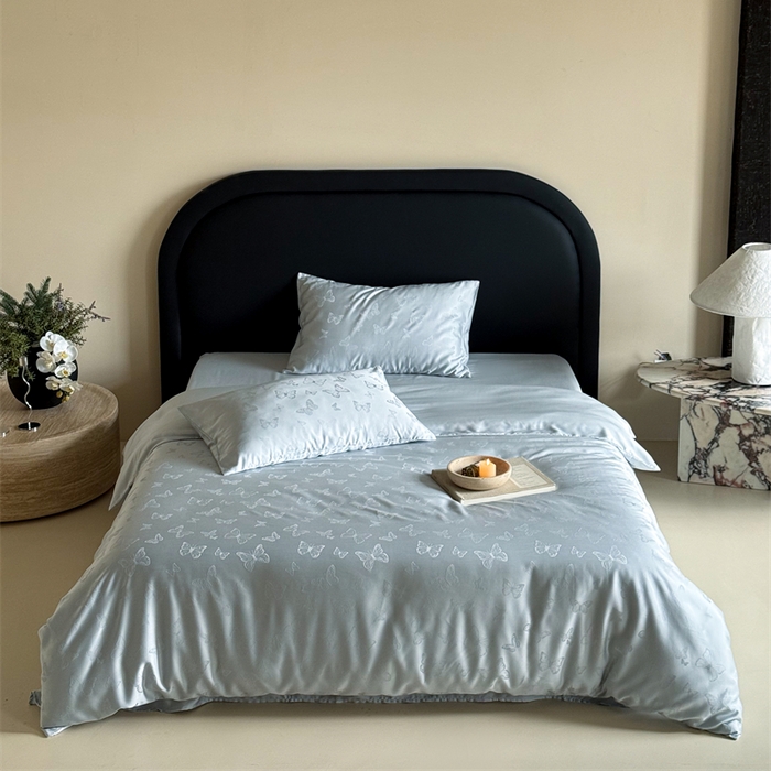 91家纺网 家纺一手货源 找家纺 FORTWO2025新款60支兰精天丝浮雕提花四件套		 云渺-蓝