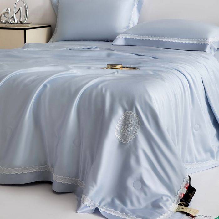 91家纺网 家纺一手货源 找家纺 桂雅居2025新款80支进口莱赛尔双丝夏被-达芙妮 天空蓝