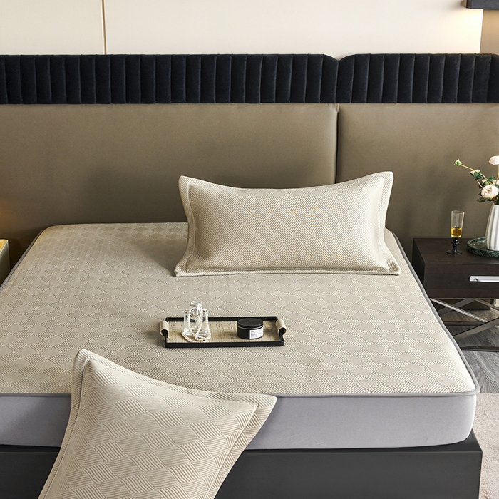 91家纺网 家纺一手货源 找家纺 桂雅居 2025新款高科技冷凝高分子超速凉感软席三件套 香槟金