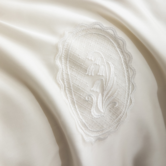 91家纺网 家纺一手货源 找家纺 桂雅居2025新款80支进口莱赛尔双丝夏被-达芙妮 象牙白