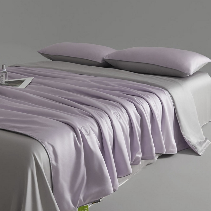 91家纺网 家纺一手货源 找家纺 AB家纺2025新品A类莱赛尔双拼50天丝空调夏被四件套 云霞紫-烟灰