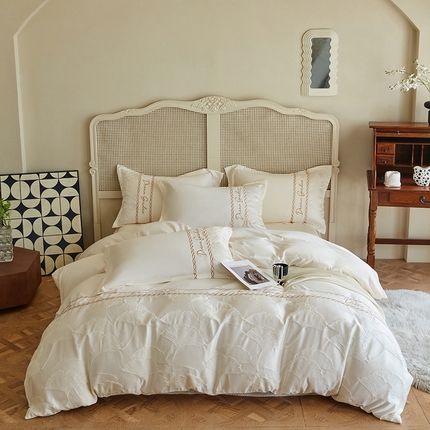 91家纺网 家纺一手货源 找家纺 （总）菲儿2025新款冰丝浮雕提花绣花四件套