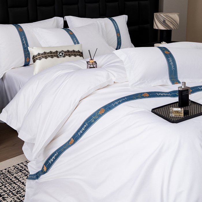 91家纺网 家纺一手货源 找家纺 优必恩 2025新款高支高密民宿酒店织带款四件套套件 蓝色花海