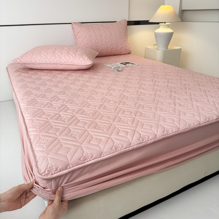 91家纺网 家纺一手货源 找家纺 云雀   2025新款舒适莱赛尔天丝夹棉床笠 菱格床笠-豆沙