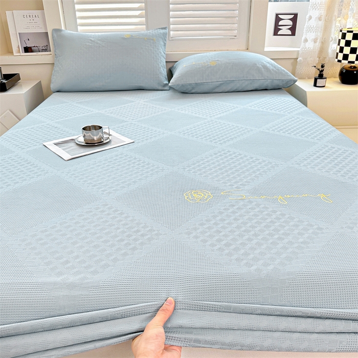 91家纺网 家纺一手货源 找家纺 曼町家居 2025新款全棉华夫格床笠 云水蓝