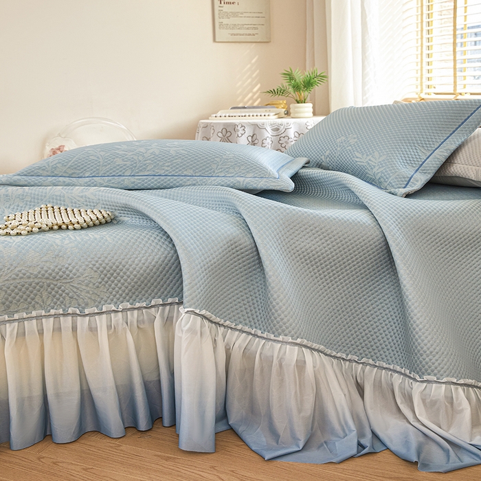 91家纺网 家纺一手货源 找家纺 桂雅居 2025春夏新款高分子凉席三件套床裙款 天空蓝