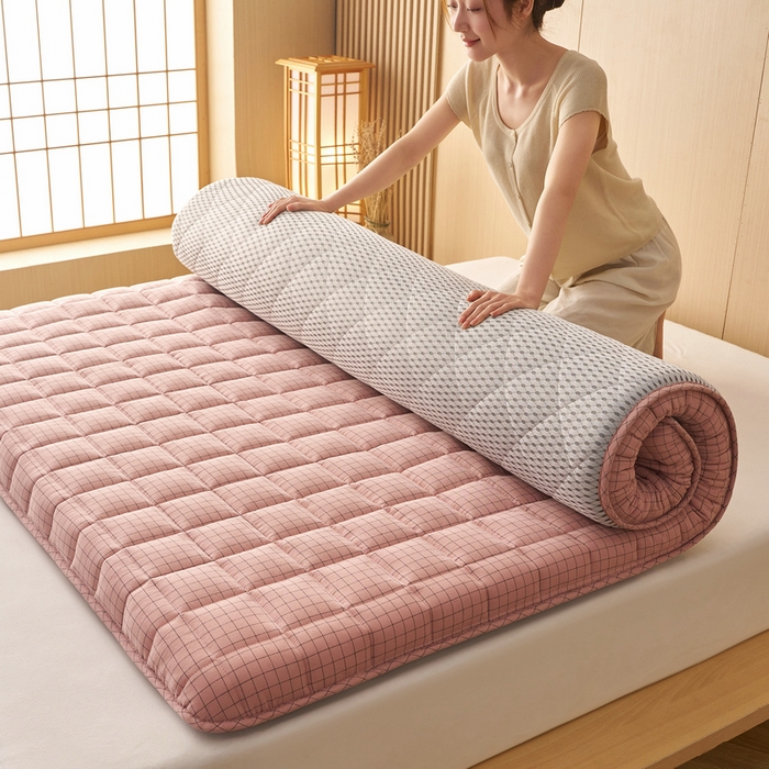 91家纺网 家纺一手货源 找家纺 锦丝钰床垫 2025新款色织水洗棉棉花床垫 小粉格