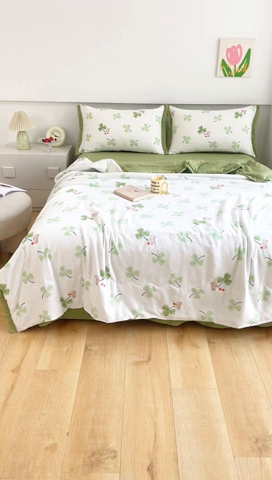 91家纺网 家纺一手货源 找家纺 南北家居 2025新款亲肤泡泡棉提花夏被 三叶草