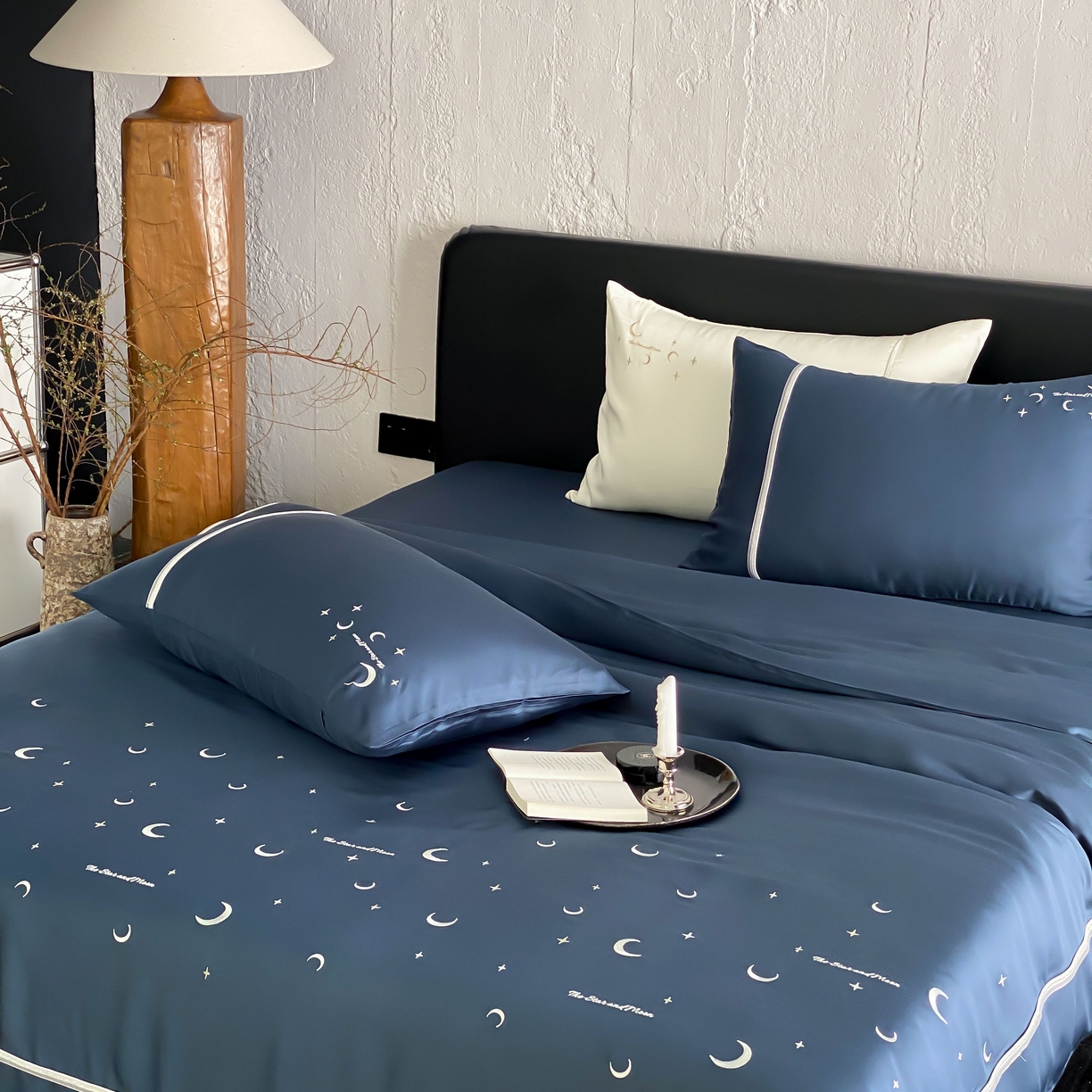 91家纺网 家纺一手货源 找家纺 MIU缪家居 2025春夏新款60支兰精天丝四件套-永夜星河 永夜星河-璀璨蓝