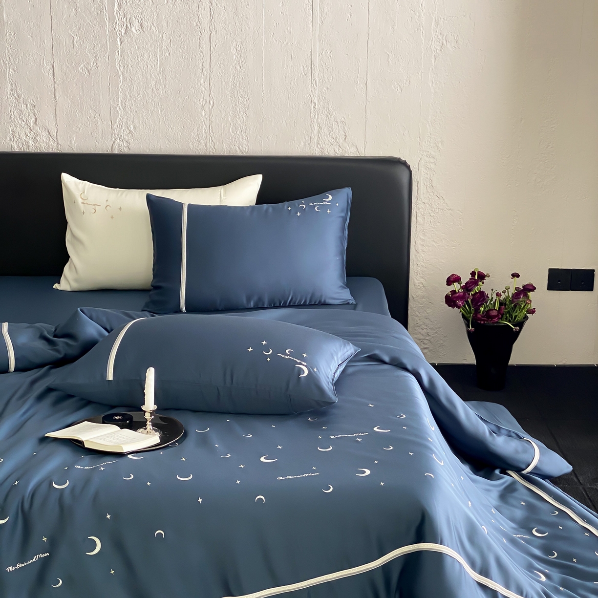 91家纺网 家纺一手货源 找家纺 MIU缪家居 2025春夏新款60支兰精天丝四件套-永夜星河 永夜星河-璀璨蓝