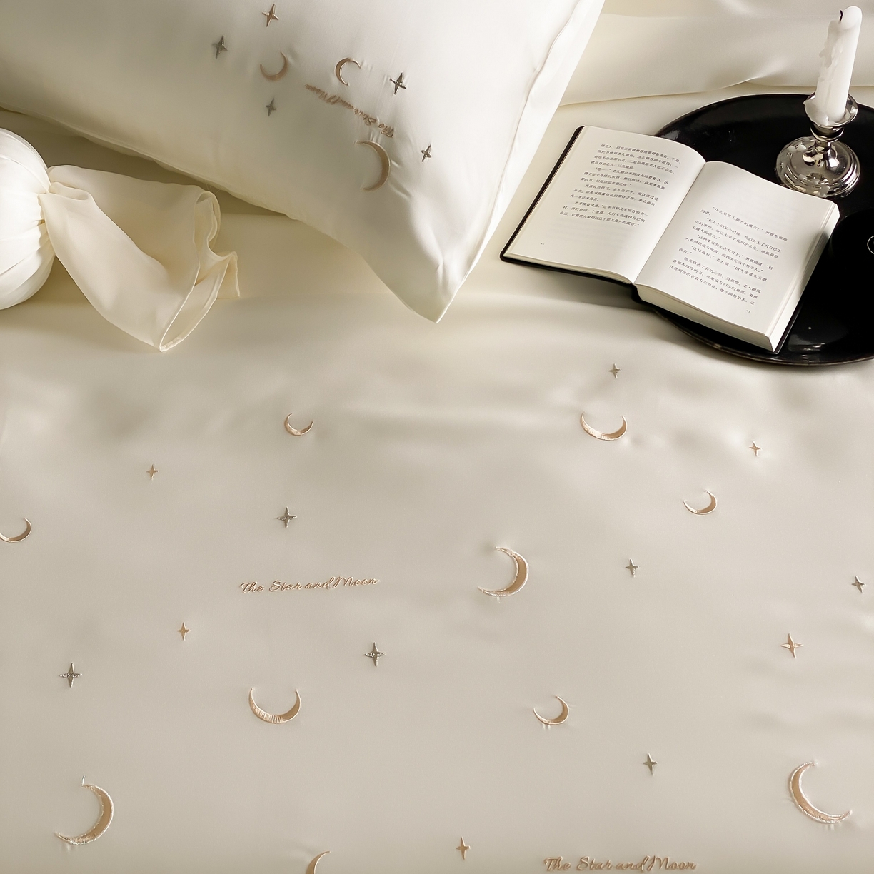 91家纺网 家纺一手货源 找家纺 MIU缪家居 2025春夏新款60支兰精天丝四件套-永夜星河 永夜星河-极光白