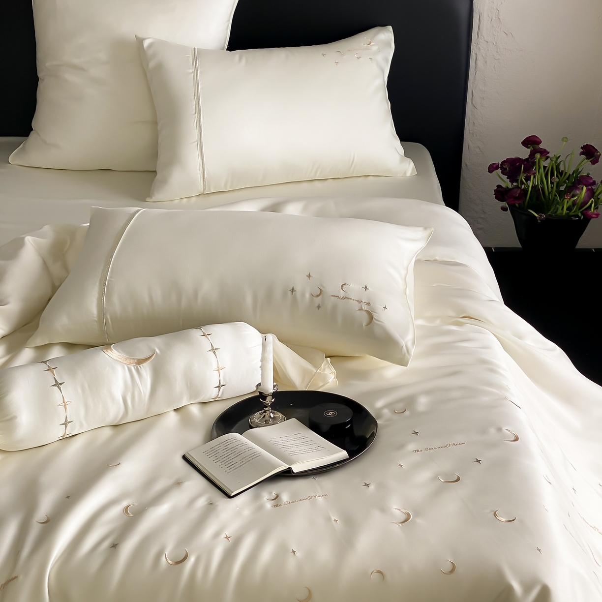 91家纺网 家纺一手货源 找家纺 MIU缪家居 2025春夏新款60支兰精天丝四件套-永夜星河 永夜星河-极光白