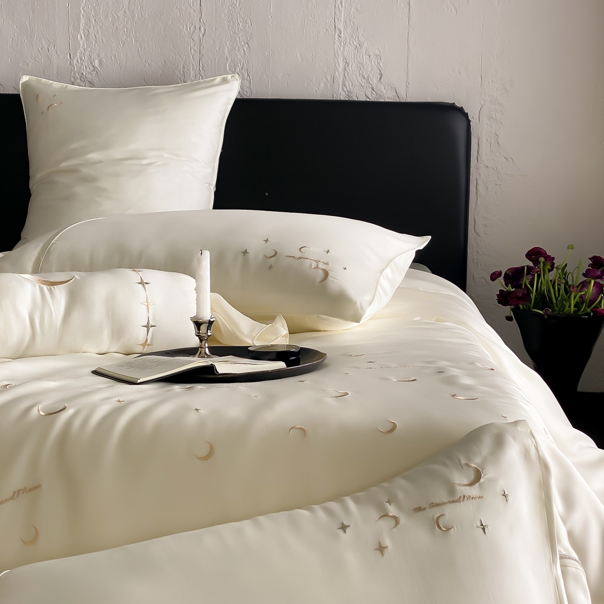 91家纺网 家纺一手货源 找家纺 MIU缪家居 2025春夏新款60支兰精天丝四件套-永夜星河 永夜星河-极光白