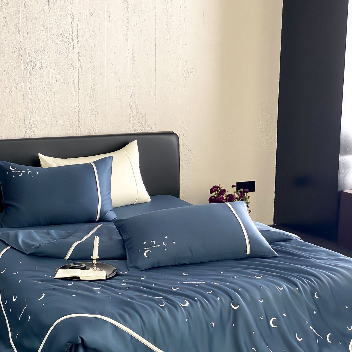 91家纺网 家纺一手货源 找家纺 MIU缪家居 2025春夏新款60支兰精天丝四件套-永夜星河 永夜星河-璀璨蓝