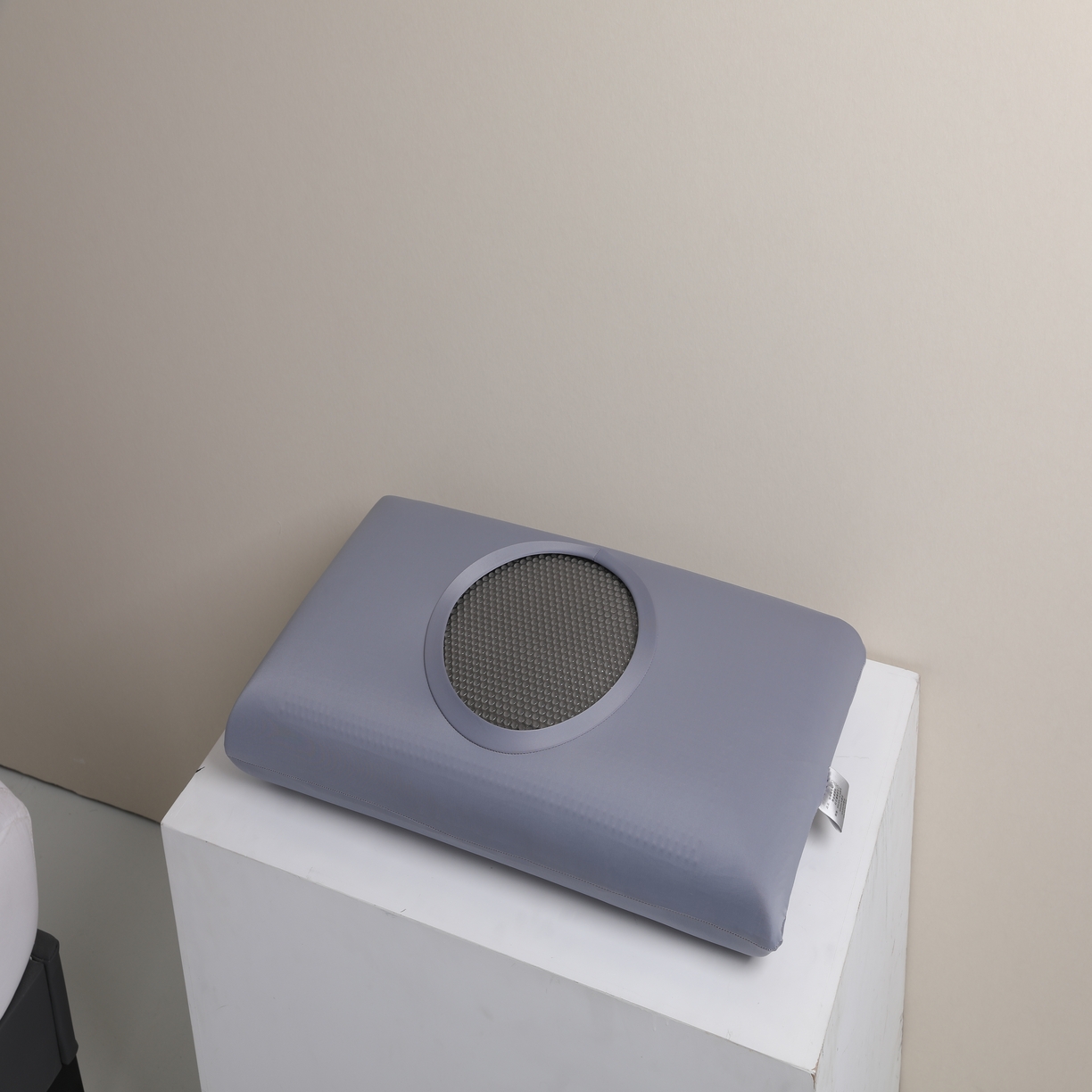 91家纺网 家纺一手货源 找家纺 其乐枕芯 2025新款凉感冰丝U型大头护颈枕枕头枕芯 岩石灰29*30cm/只