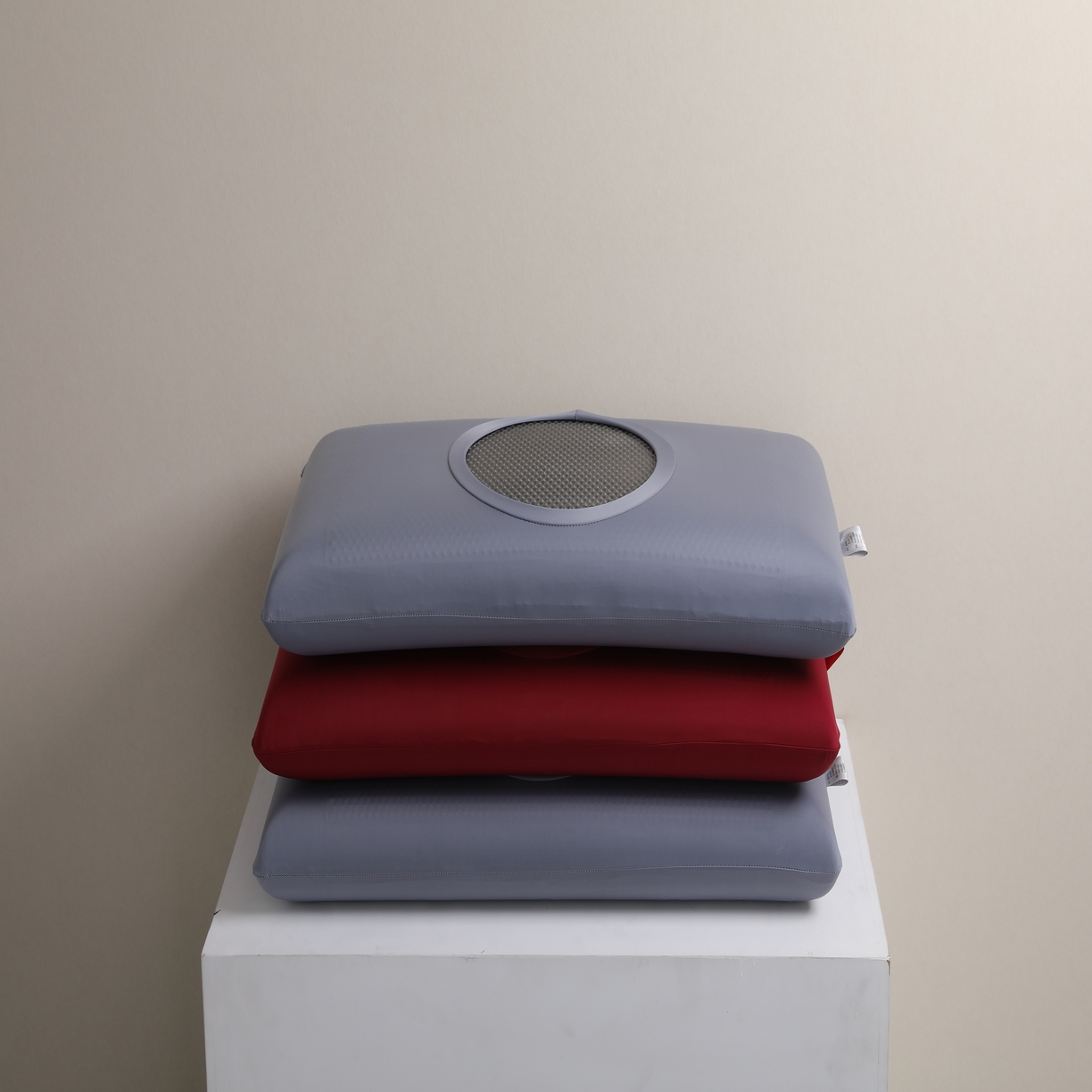 91家纺网 家纺一手货源 找家纺 其乐枕芯 2025新款凉感冰丝U型大头护颈枕枕头枕芯 岩石灰29*30cm/只(礼盒装)