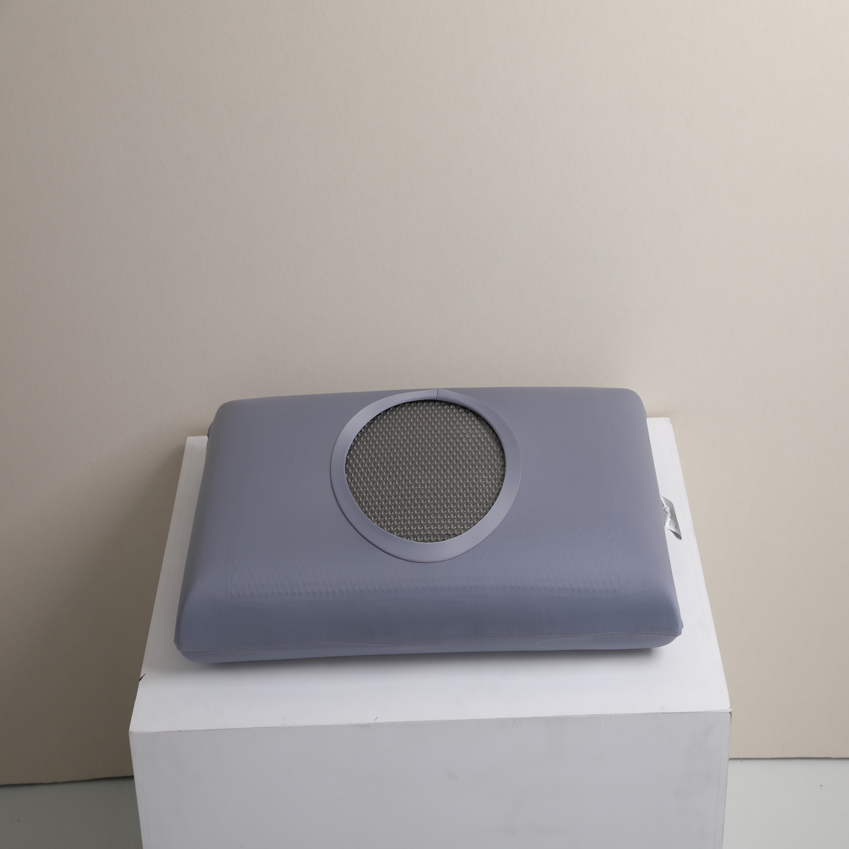 91家纺网 家纺一手货源 找家纺 其乐枕芯 2025新款凉感冰丝U型大头护颈枕枕头枕芯 岩石灰29*30cm/只(礼盒装)