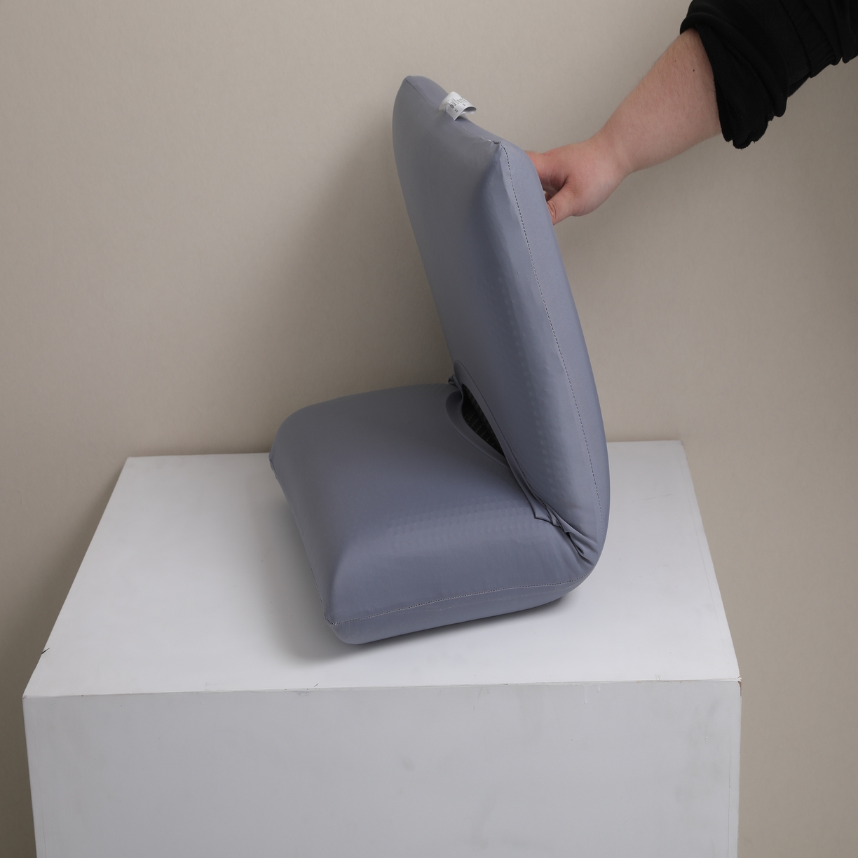 91家纺网 家纺一手货源 找家纺 其乐枕芯 2025新款凉感冰丝U型大头护颈枕枕头枕芯 岩石灰29*30cm/只(礼盒装)