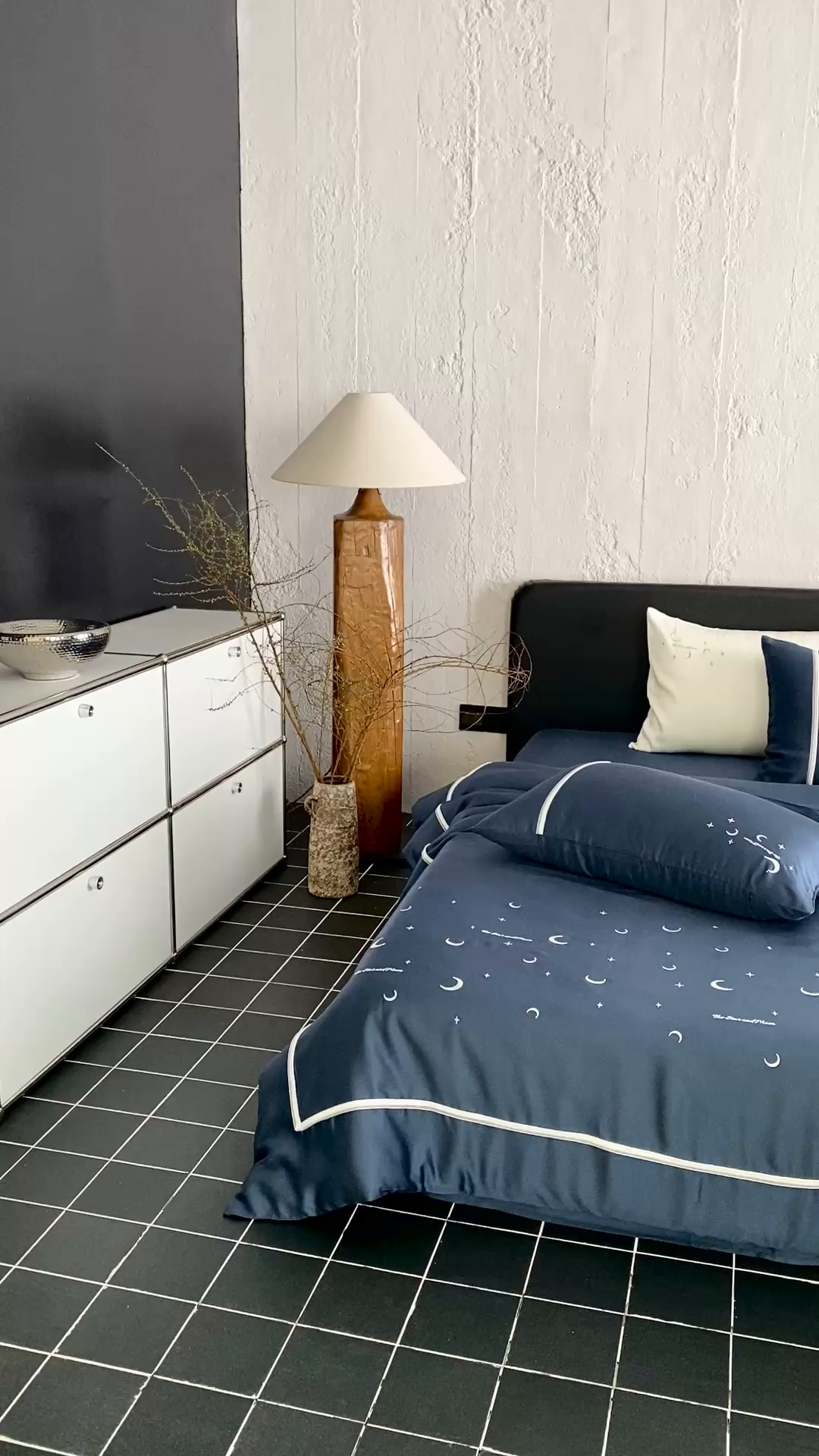 91家纺网 家纺一手货源 找家纺 MIU缪家居 2025春夏新款60支兰精天丝四件套-永夜星河 永夜星河-璀璨蓝