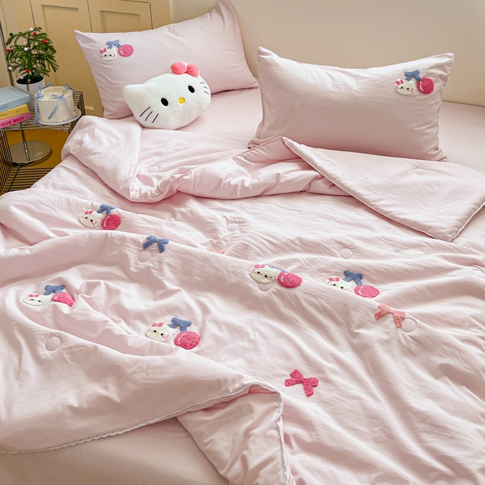 91家纺网 家纺一手货源 找家纺 Sweet dreams甜梦 2025新款毛巾绣夏被夏凉被空调被四件套 粉小猫