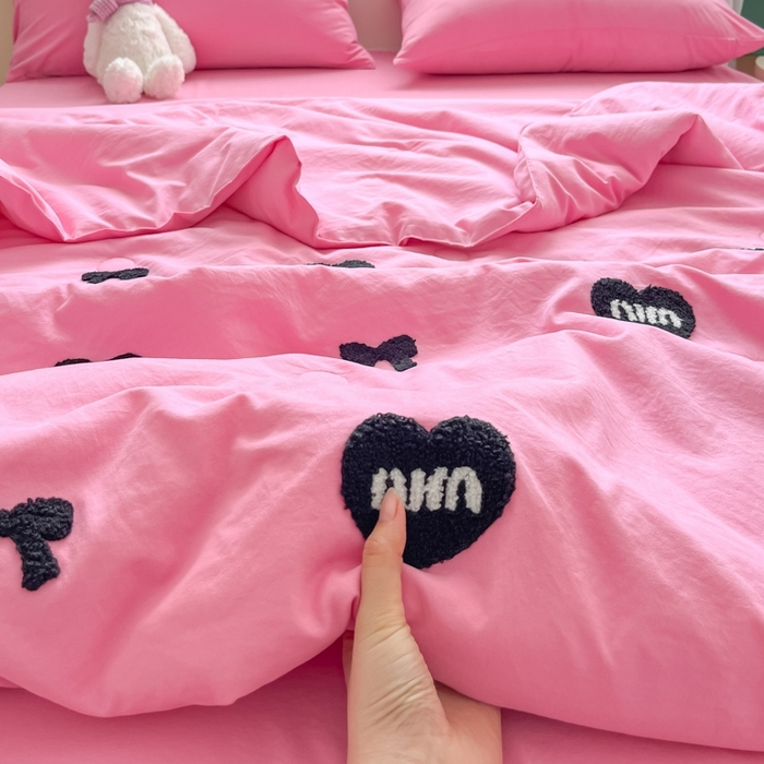 91家纺网 家纺一手货源 找家纺 Sweet dreams甜梦 2025新款毛巾绣夏被夏凉被空调被四件套 玫粉MIU