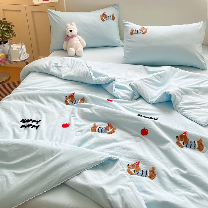 91家纺网 家纺一手货源 找家纺 Sweet dreams甜梦 2025新款毛巾绣夏被夏凉被空调被四件套 蓝小狗