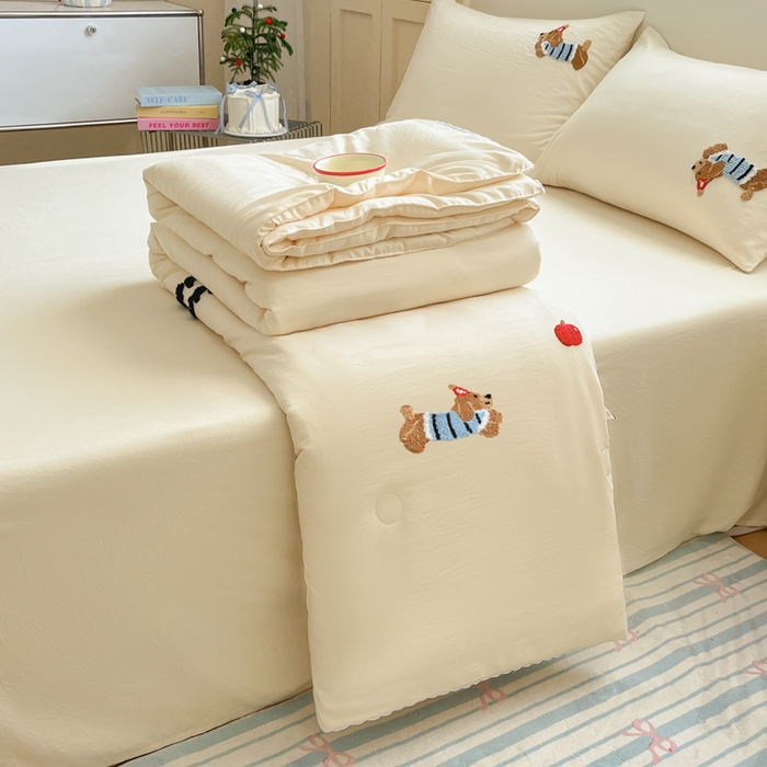 91家纺网 家纺一手货源 找家纺 Sweet dreams甜梦 2025新款毛巾绣夏被夏凉被空调被四件套 黄小狗