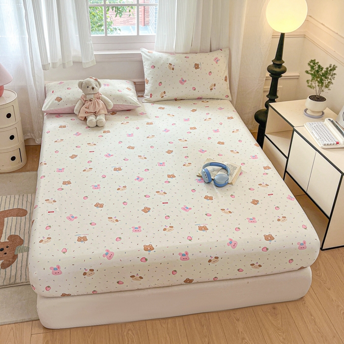 91家纺网 家纺一手货源 找家纺 Sweet dreams甜梦 2025新款全棉纯棉小清新印花床笠单品单床笠床笠单件 草莓小兔