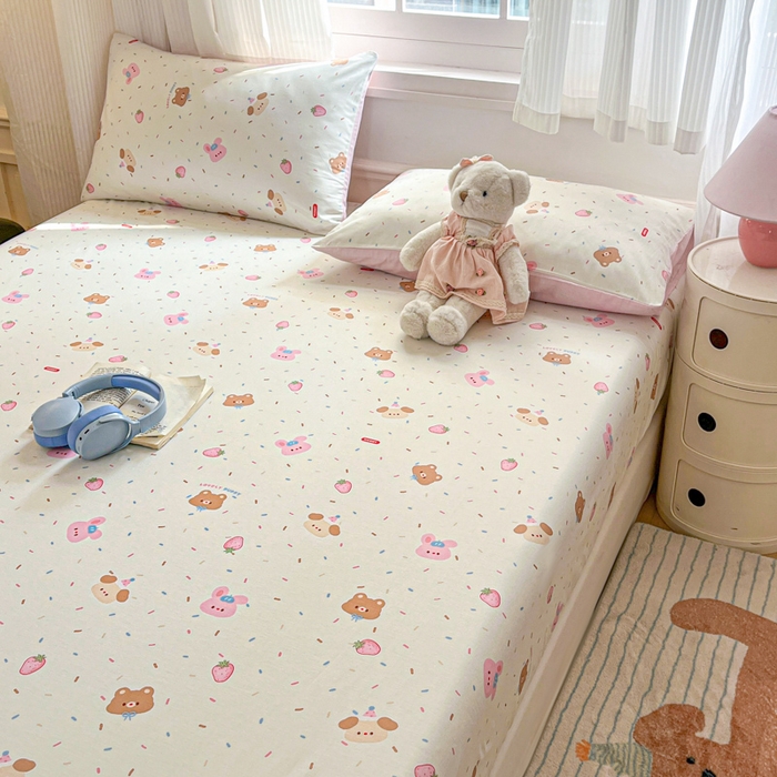 91家纺网 家纺一手货源 找家纺 Sweet dreams甜梦 2025新款全棉纯棉小清新印花床笠单品单床笠床笠单件 草莓小兔