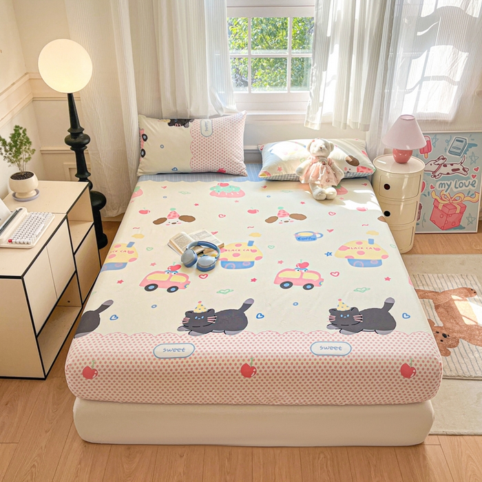 91家纺网 家纺一手货源 找家纺 Sweet dreams甜梦 2025新款全棉纯棉小清新印花床笠单品单床笠床笠单件 蛋糕猫猫