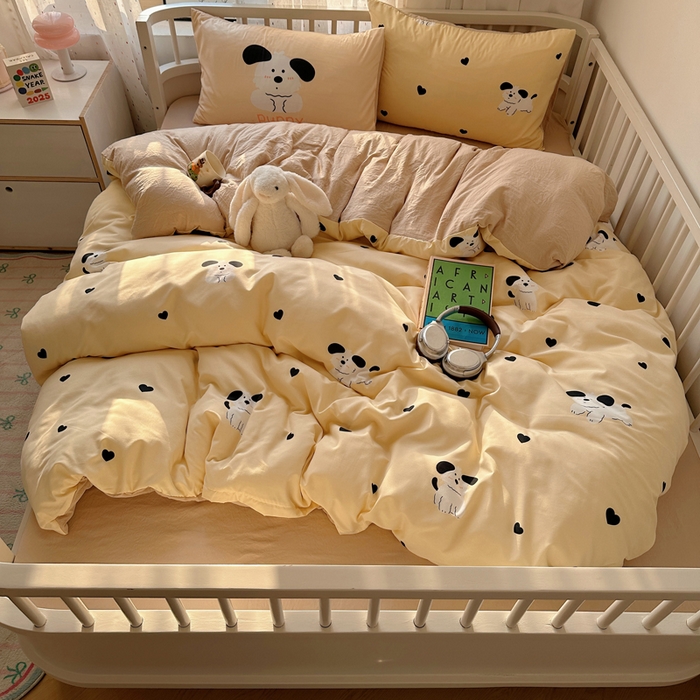 91家纺网 家纺一手货源 找家纺 顾里家纺 2025春夏新款韩系大版云朵棉四件套 爱心狗狗